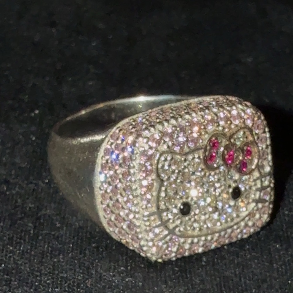 **RARE** Hello Kitty Sanrio  Ring